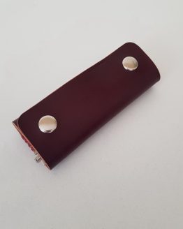 Ключница из плотной кожи